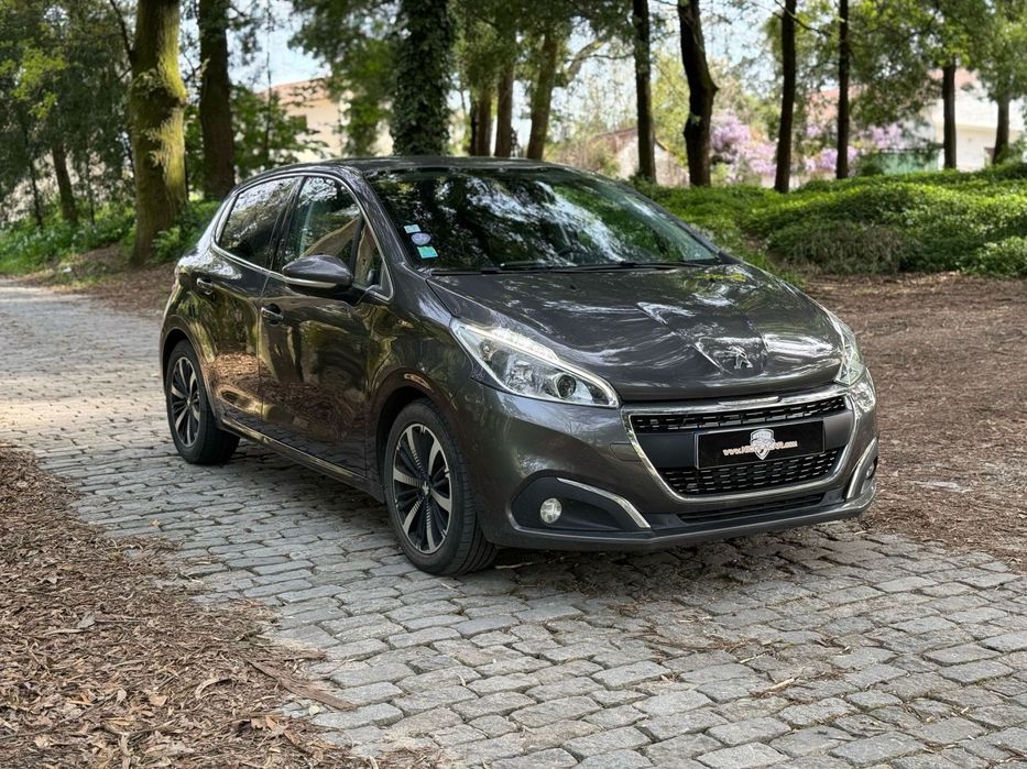 Peugeot 208 PureTech 82 Start & Stop Allure