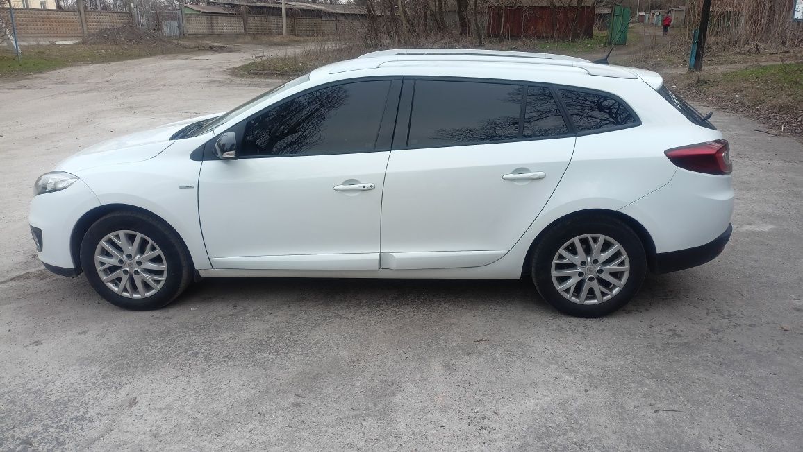 Renault Megane III. BOSE Рено Меган 3