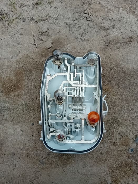 Audi A6 C6 sedan wkład do lampy lewy prawy tył tylni