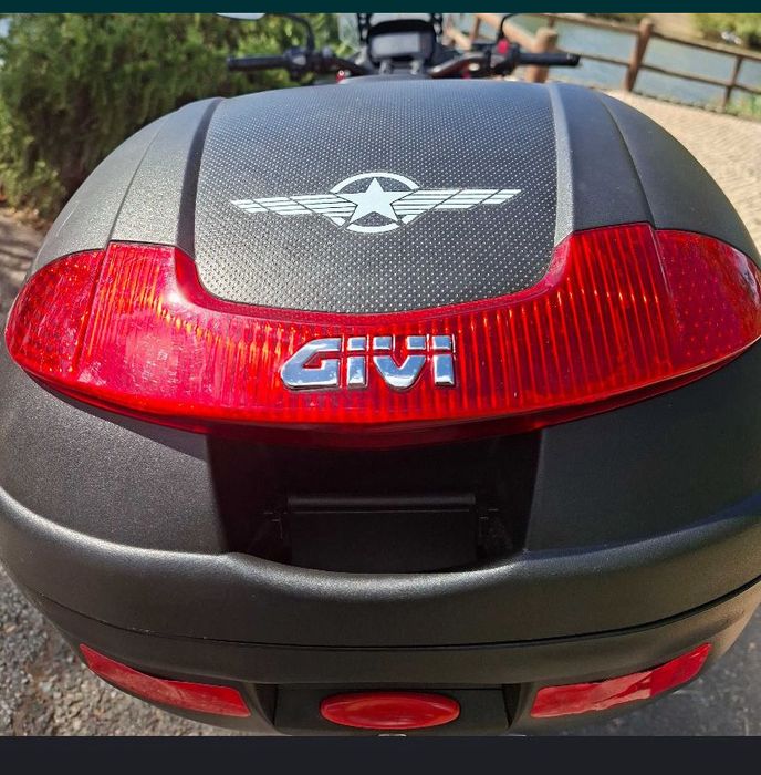 Top case givi monolock