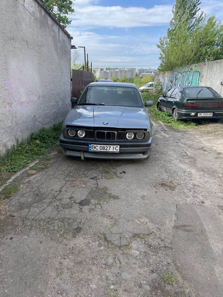 Продаж bmw 5 серії в кузові е34