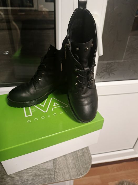 Продам ботиночки.