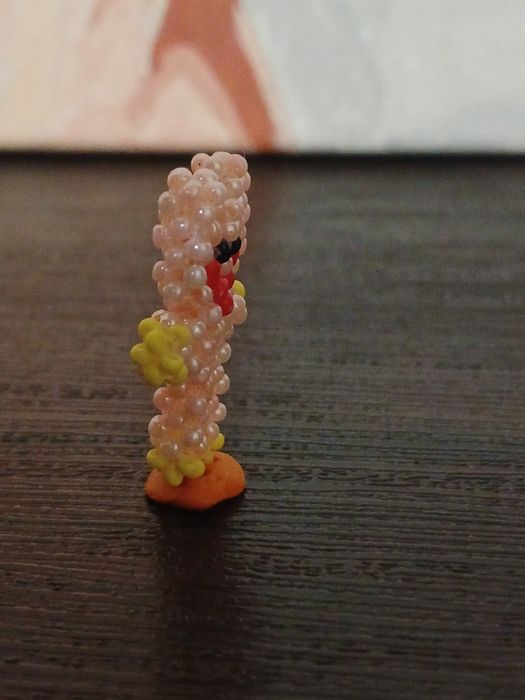 Кісі Місі персонаж з бісера