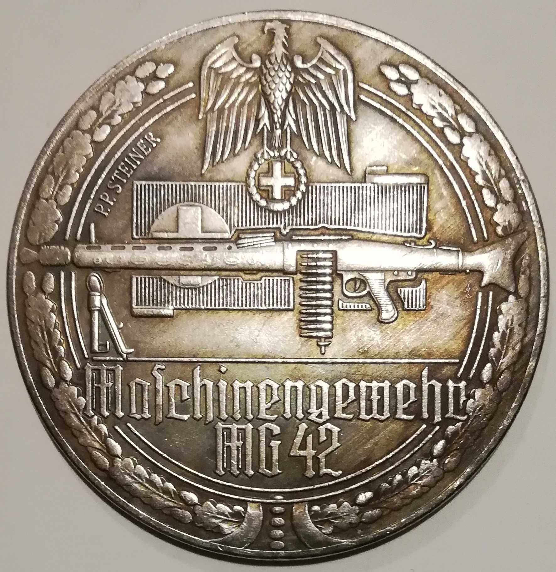 Karabin maszynowy MG 42 II wojna światowa Steiner medal