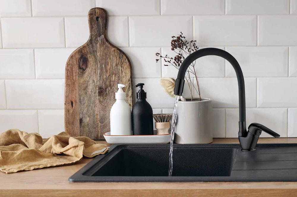 Bateria zlewozmywakowa stojąca z elastyczną wylewką Nowa Szary / chrom