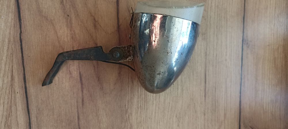 Lampka rowerowa stara