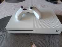 Xbox one 1 tb + pad+ gry