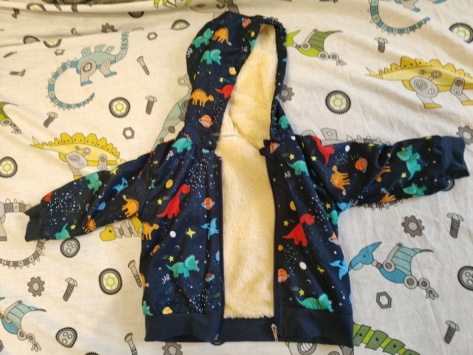 Новая курточка утепленная детская