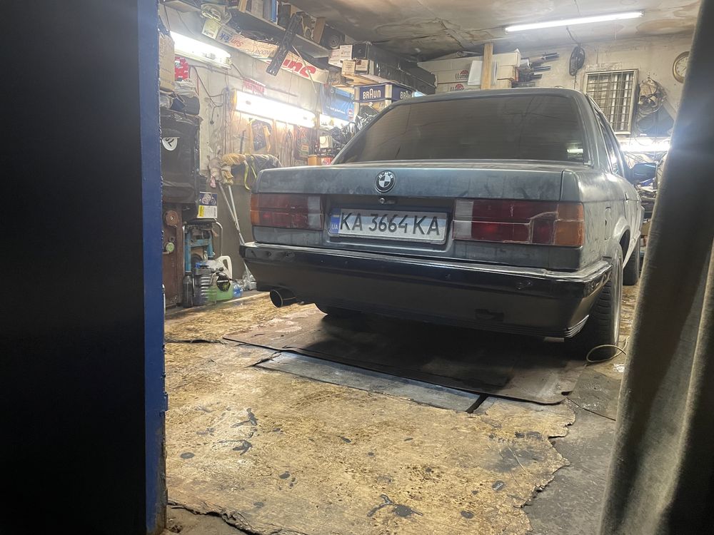 Бмв e30 1.8 инжектор bmw