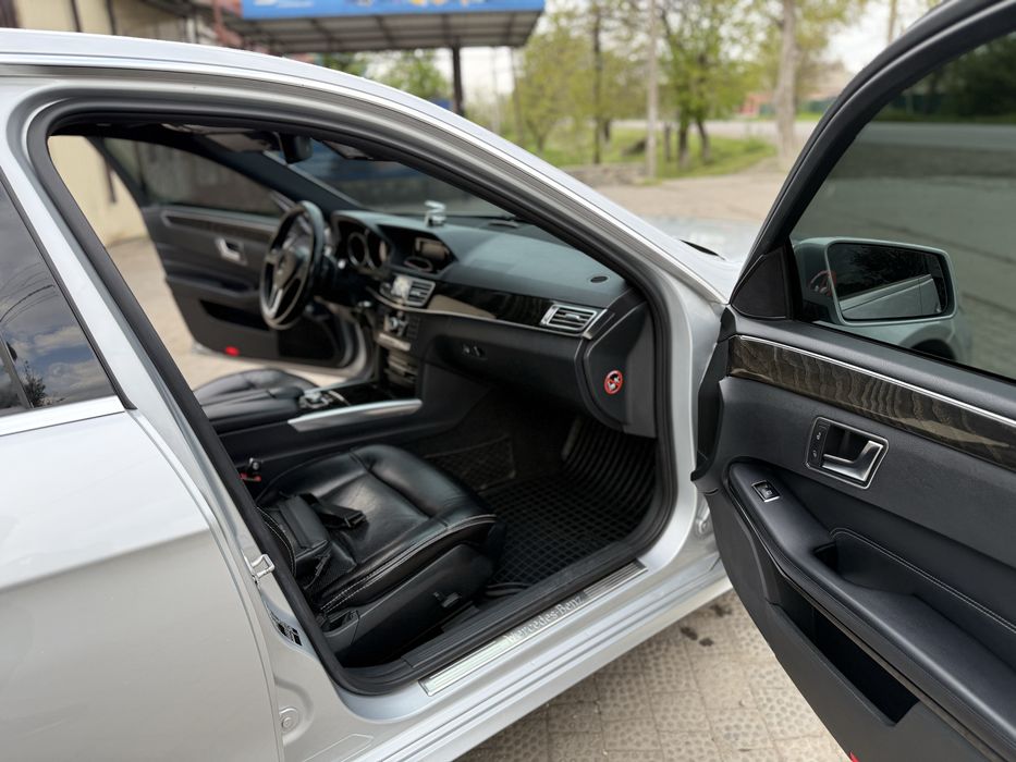Mercedes Benz E class W212 FL