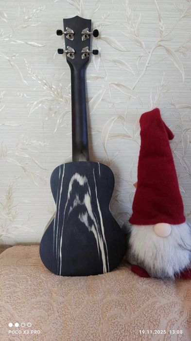 Укулеле-концерт.Канадских горіх.Дивовижне звучання. НОВА.