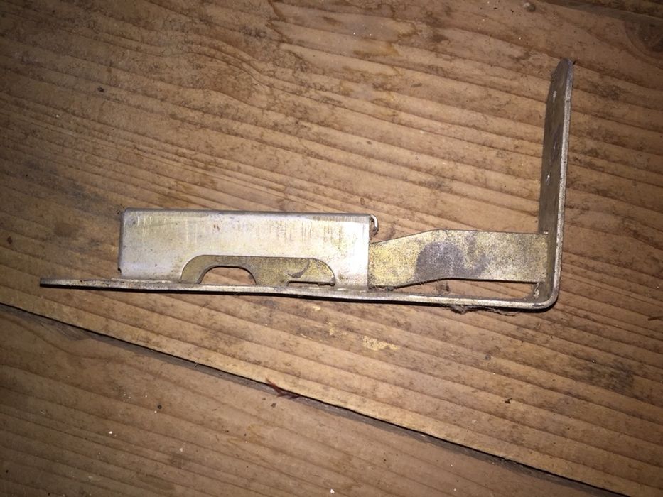 Дверні замки врізні . На двері.