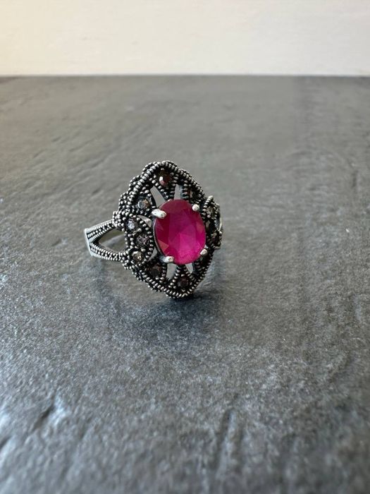 Кольцо с рубином и марказитами, перстень 925, серебро 925,