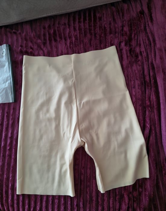 Безшовные шортики /панталоны  под платье L-xl