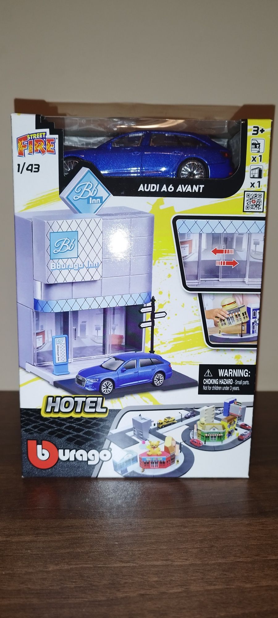 Zestaw Bburago Street Fire City Hotel z Audi A6 Avanti 1:43.