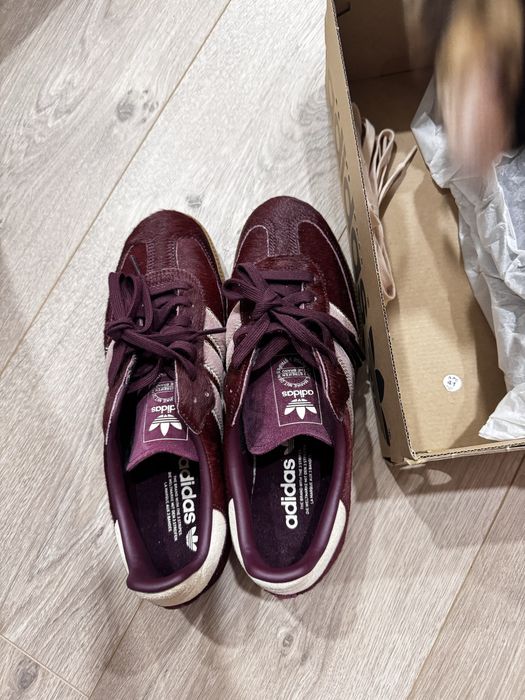 Кеди adidas бордові