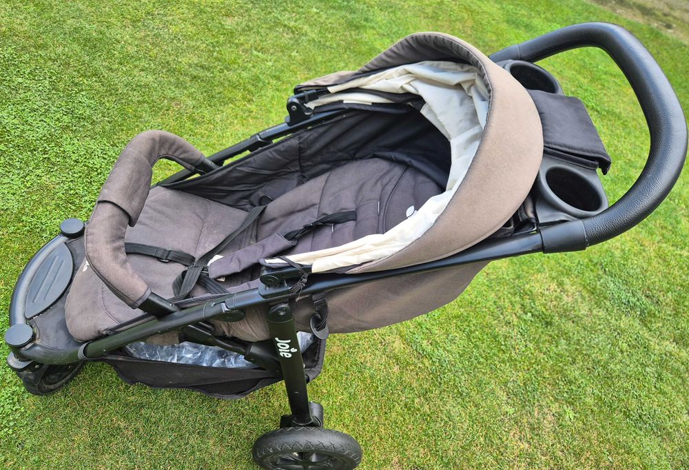 Wózek spacerówka Joie