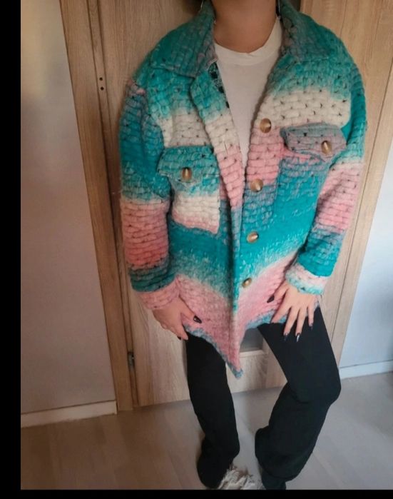 Kolorowa kurtka narzutka oversize  sweter na guziki koszula kolory