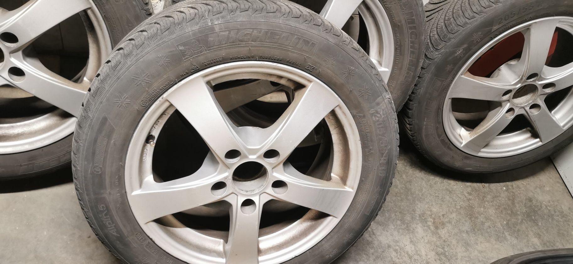 Koła bmw 16" e90  rozstaw śrub 5x120