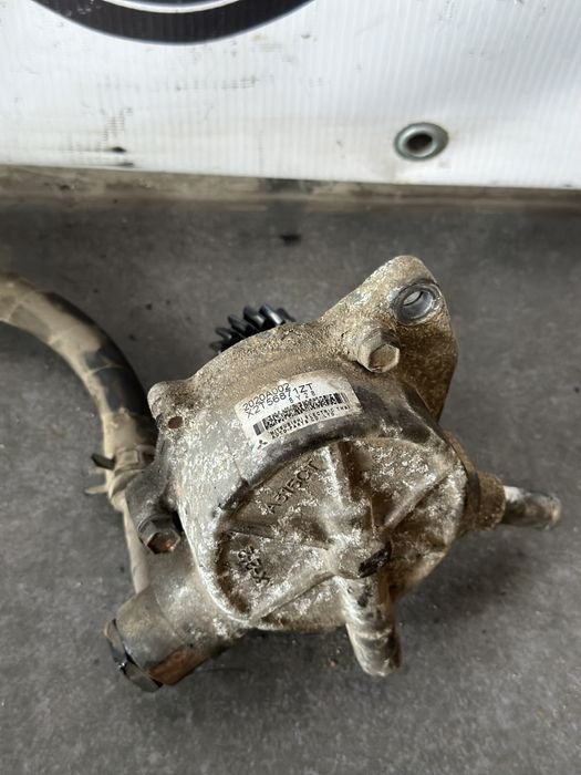 Вакуумний підстлювач гальм Mitsubishi Pajero,L200 2.5 TD D-ID 4D56U