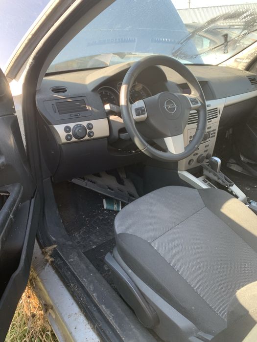 Двигун Opel Astra H 2008р