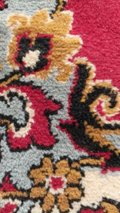 Продам килим шерстяний 2×3