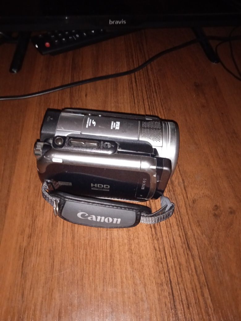 Б/У HD видеокамера Canon HG 10.