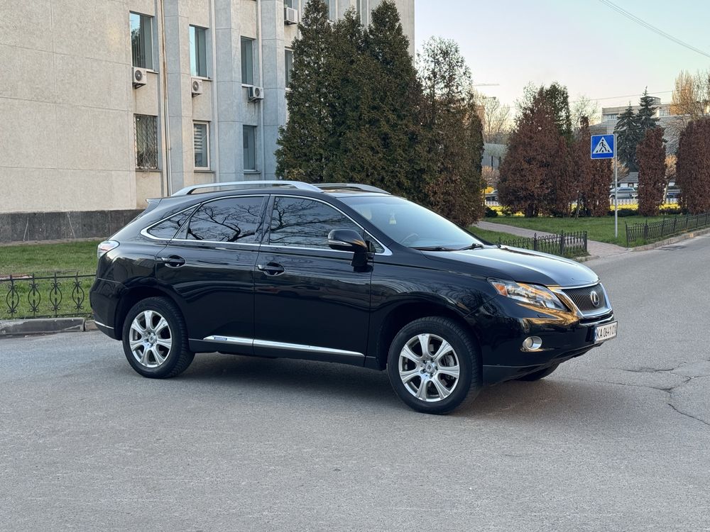 Продам lexus rx450h
