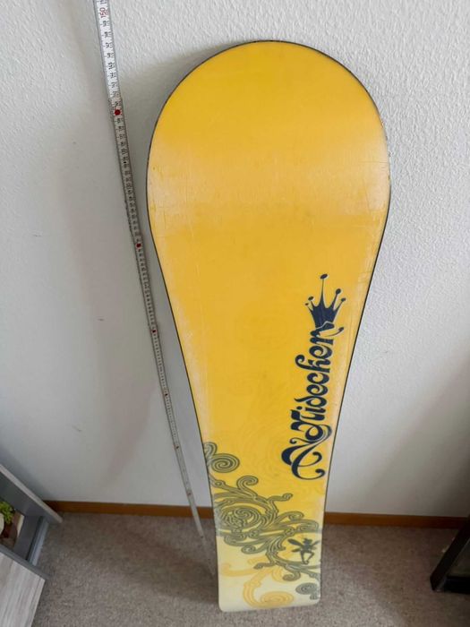Deska snowboardowa Nidecker Angel 145 cm, stan dobry, srebrna - żółta