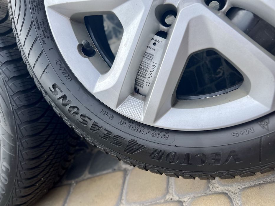 Колеса в зборі 5х114,3 r16 всесезонні 205/55 Megane Scenic Talisman