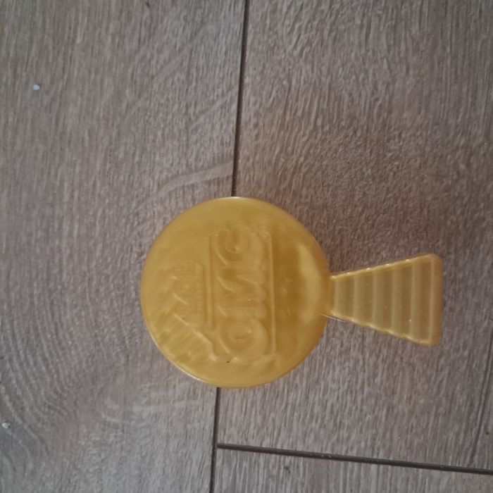 Zabawkowa szczotka dla lalki LOL surprise