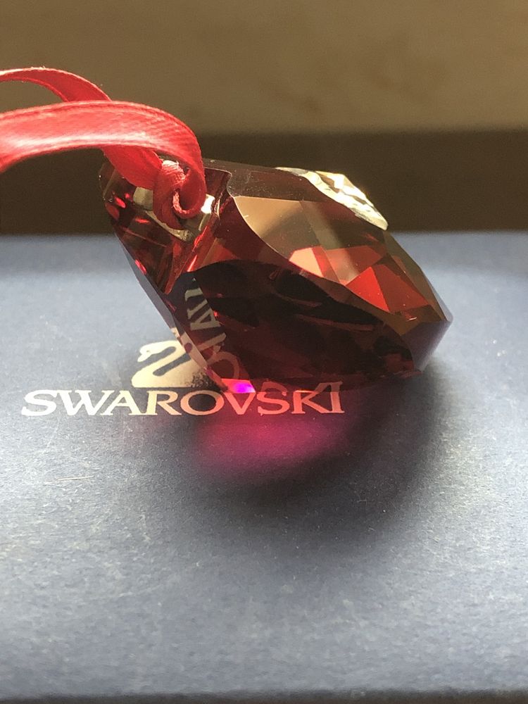 Ogromna zawieszka Swarovski