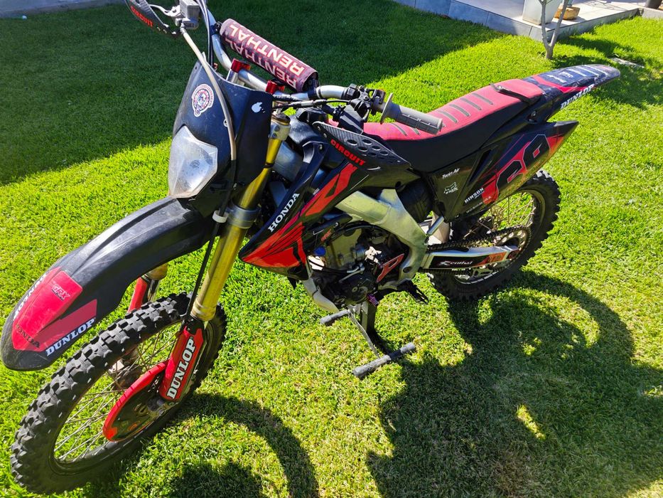 Honda CRF prepara para enduro