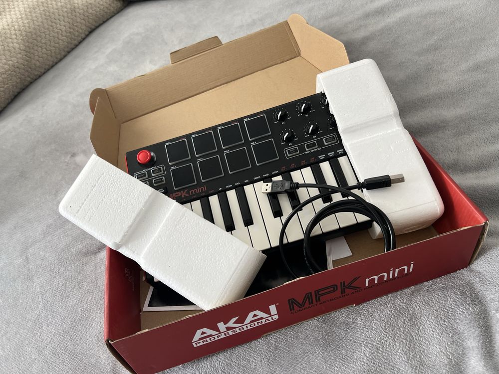 Akai mpk mini midi