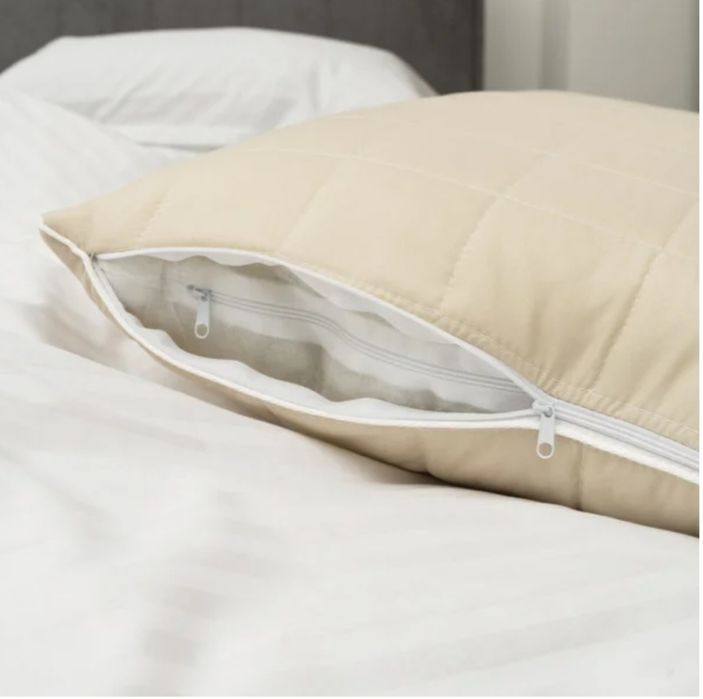 Гіпоалергенна подушка з додатковим чехлом