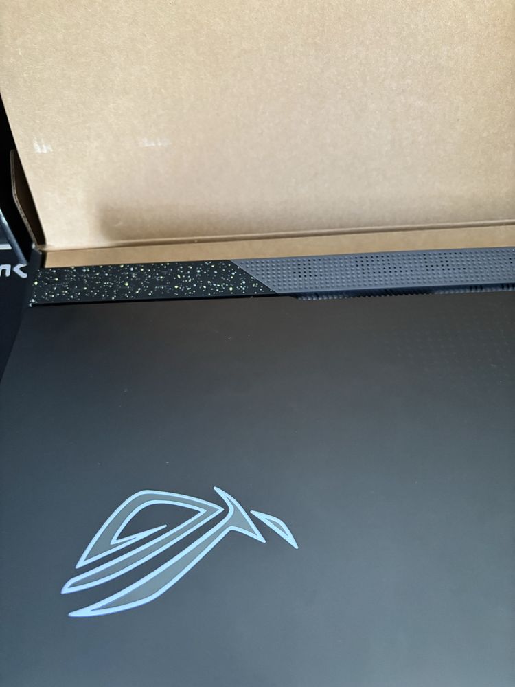 Pilne sprzedam Gamingowy Laptop ASUS ROG Strix G17