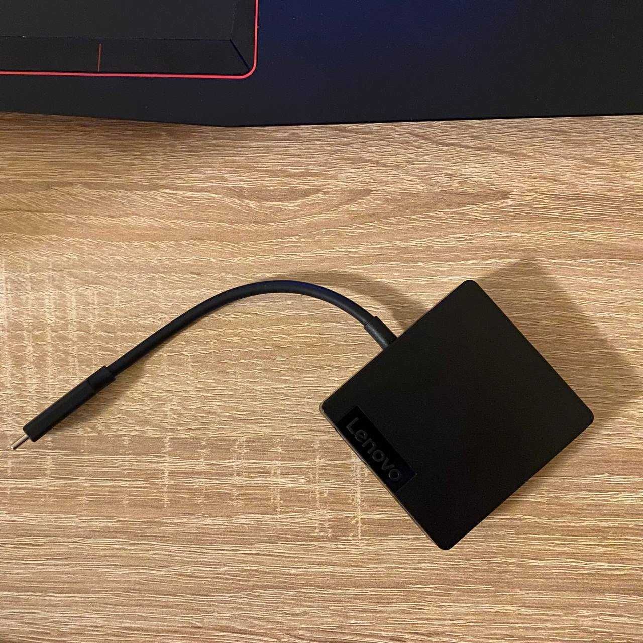 Новенька док-станція Lenovo USB-C Travel Hub