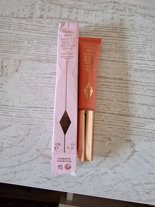 Charlotte Tilbury румяна Pillow talk Peach pop