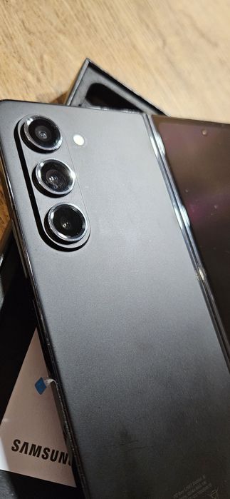 Samsung Galaxy Z Fold5