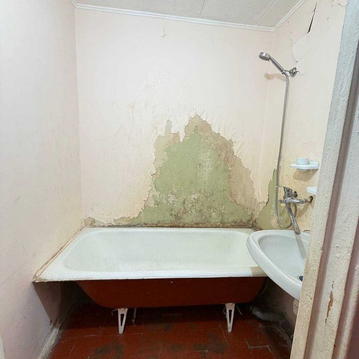 Продам велику! 3 лоджії! 2-к.квартиру на ж/м Лівобережний-3!