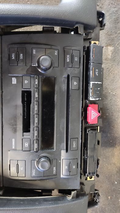 Tunel środkowy ramka radia radio panel klimatyzacji 2 din audi A6 C5