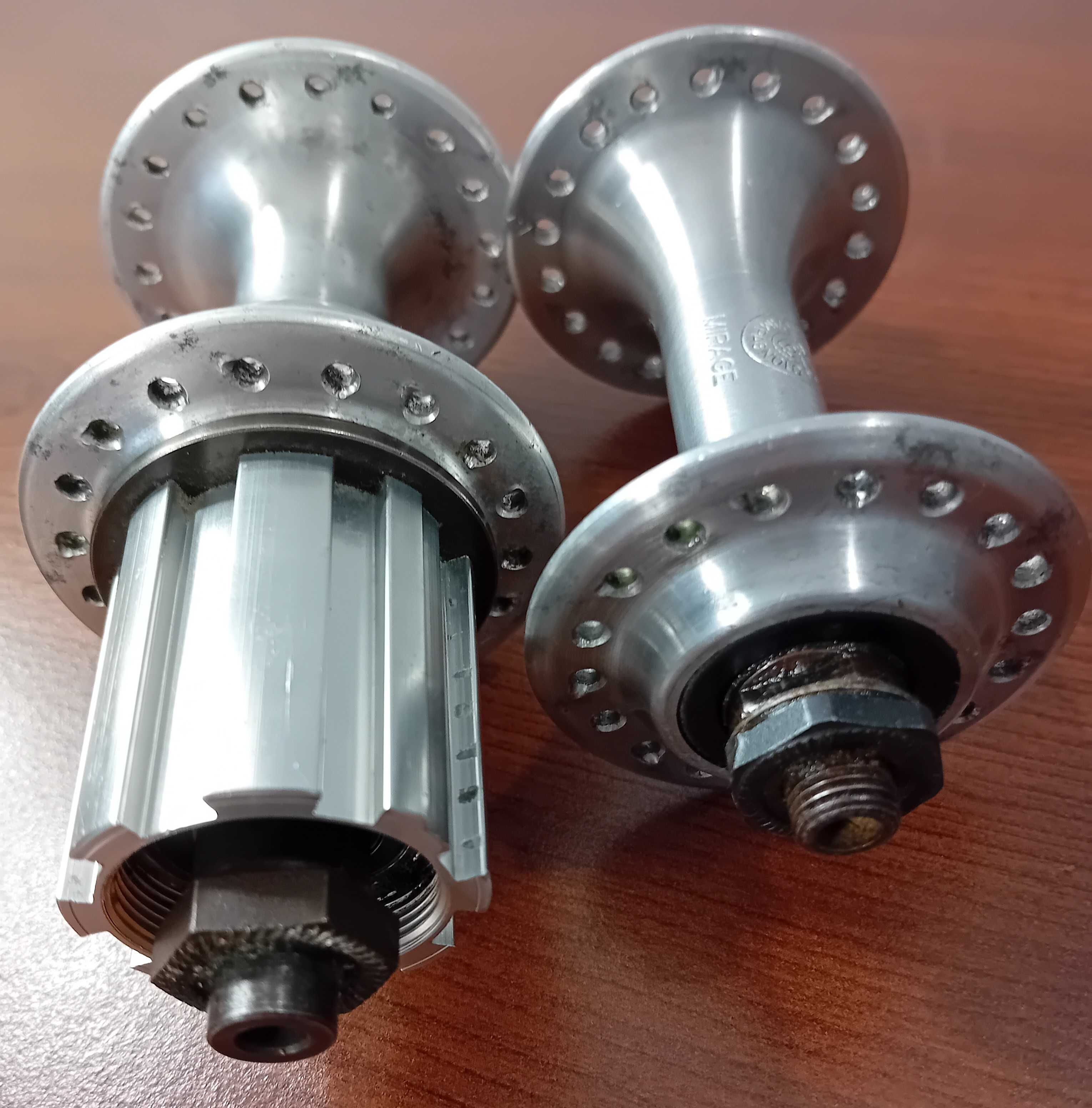 Piasty CAMPAGNOLO MIRAGE komplet przód i tył 36 otworów / retro/.