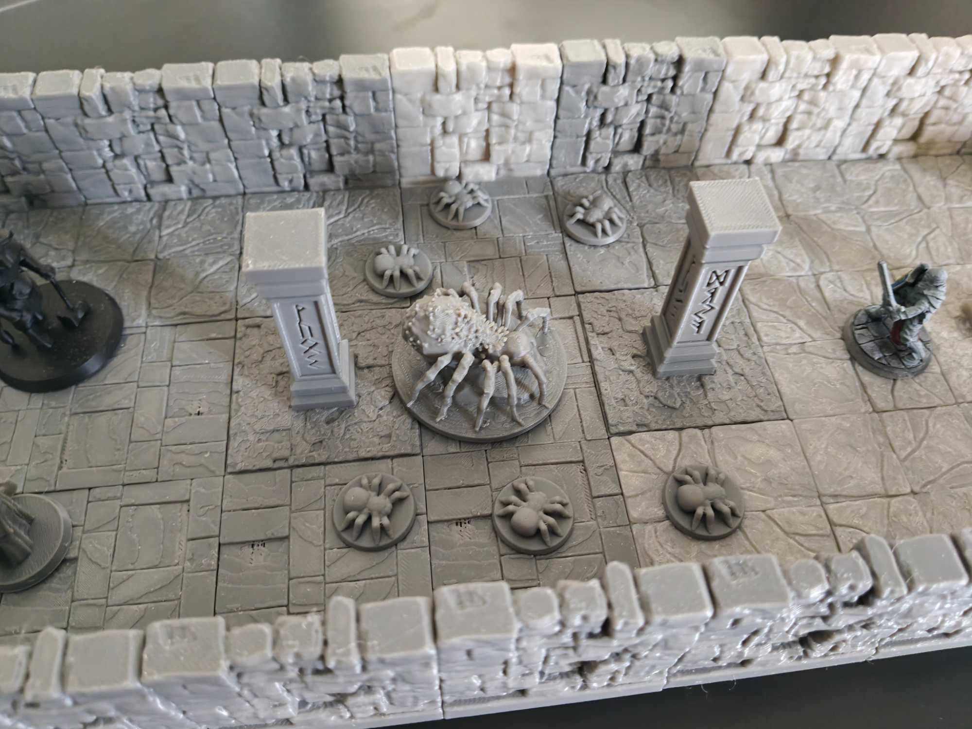 Modułowe lochy i figurki do Dnd D&D RPG Pomoce Mistr