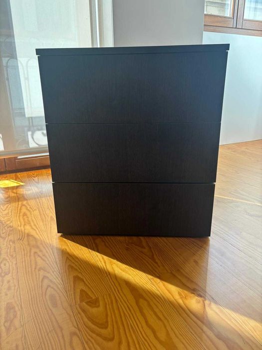 secretária com bloco de gavetas