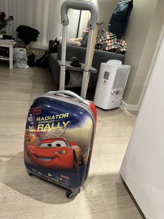 Чемодан дорожный Тачки дисней