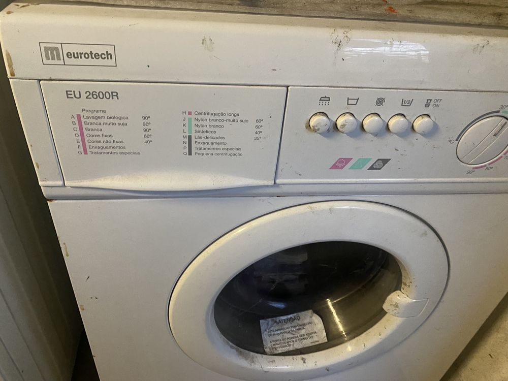 Máquina de lavar roupa Eurotech EU 2600R