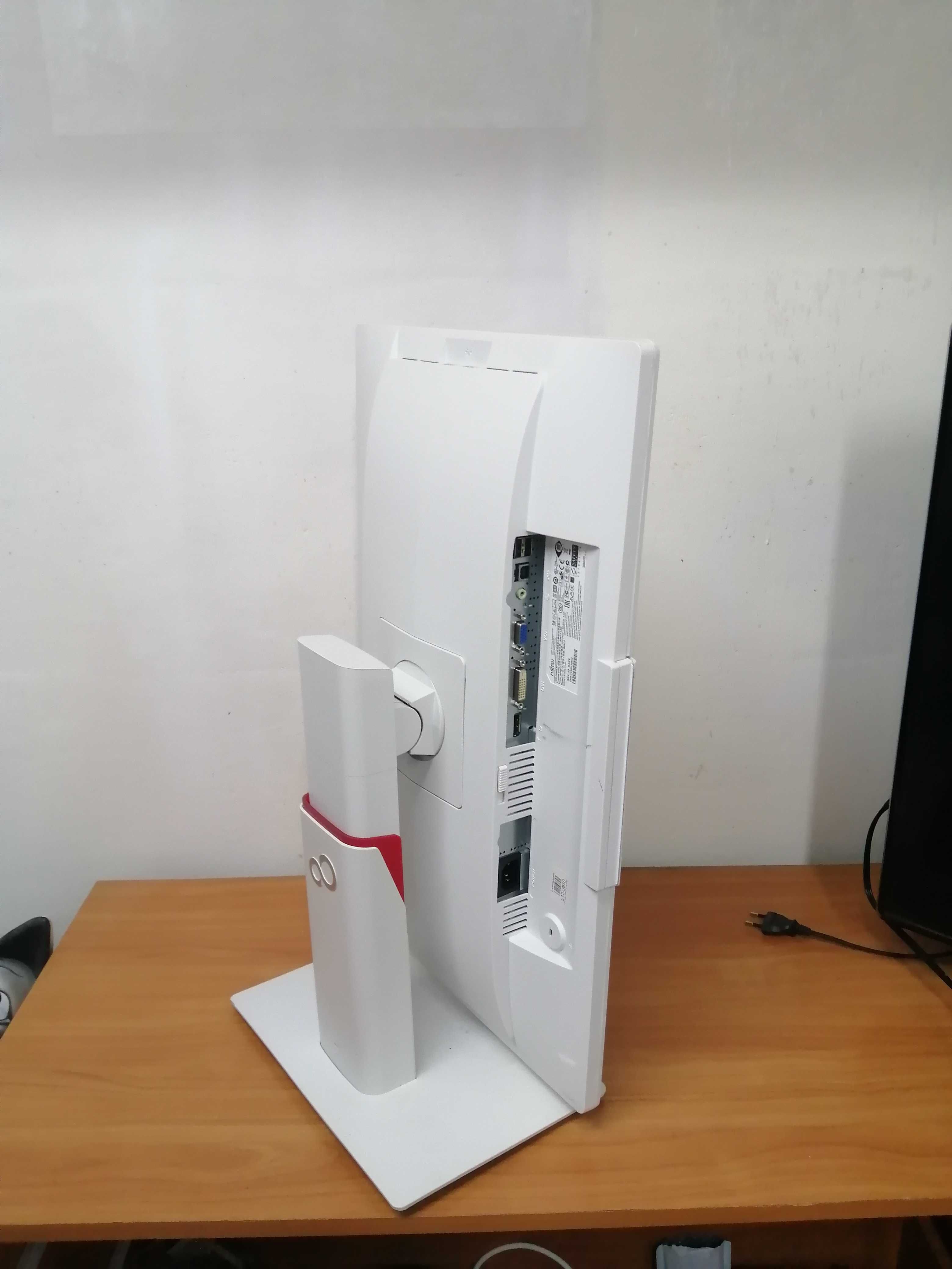 Продам монитор fujitsu b24t-7 led на запчасти
