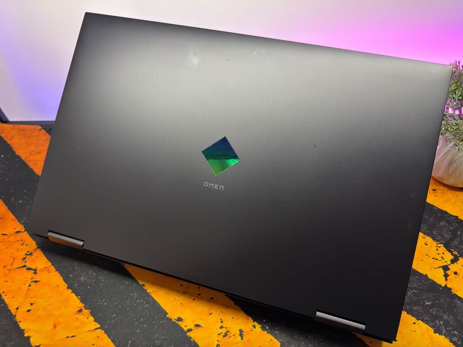 HP Omen 17, i7-13700hx, rtx4060, 144hz