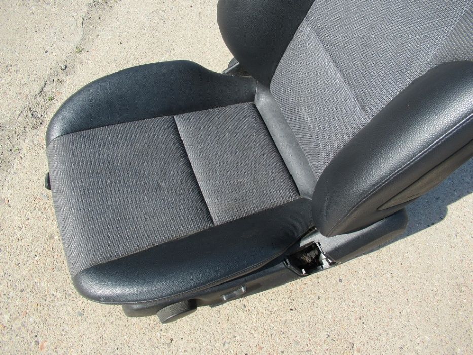 mercdes W204 fotel kierowcy ładny