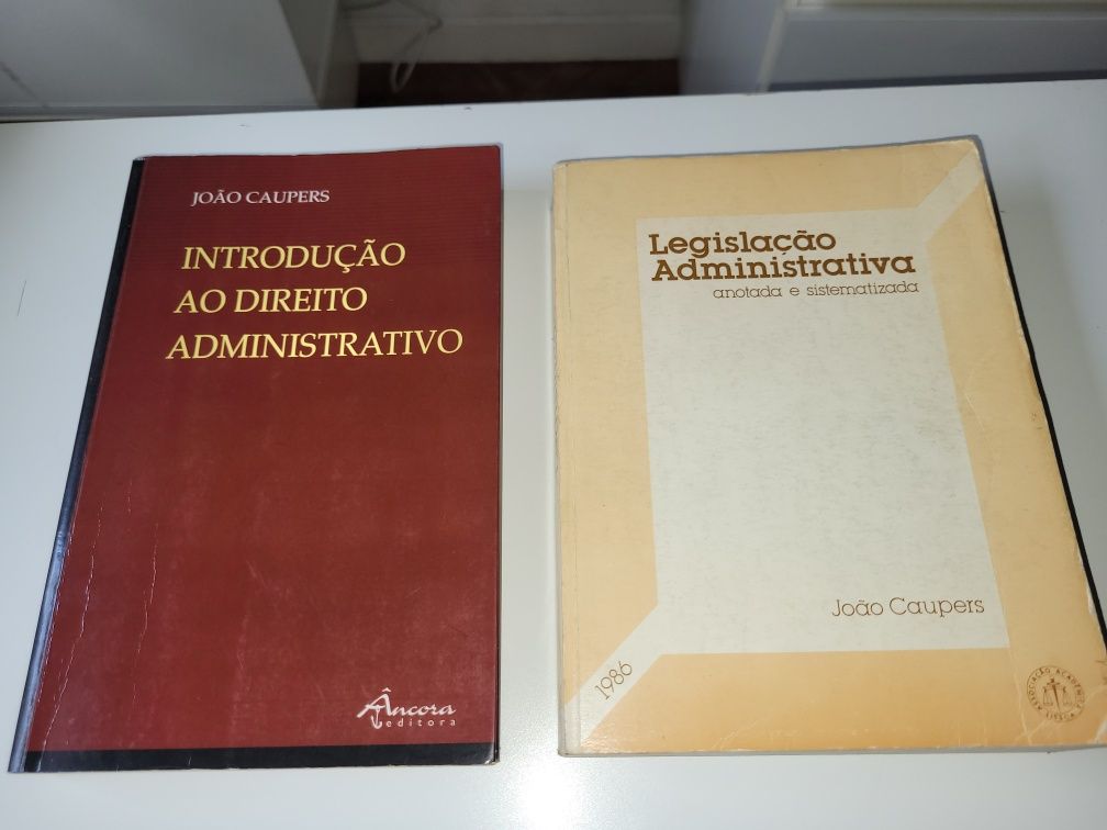 Livros introdução ao direito e direito administrativo (desde 5 eur.)